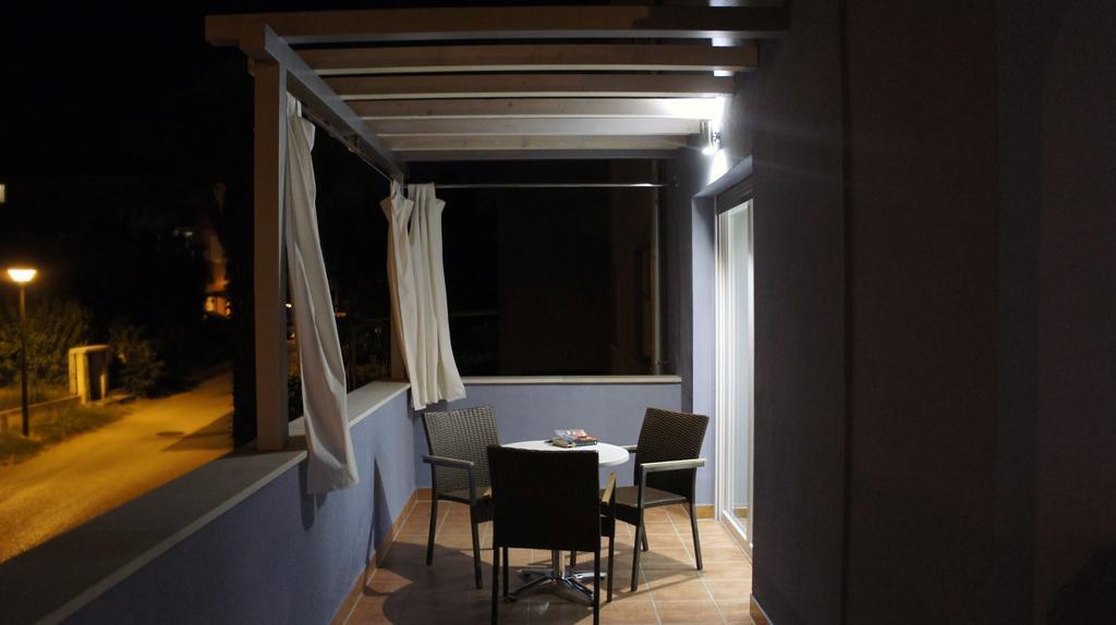 Iris Studios Umag Szoba fotó
